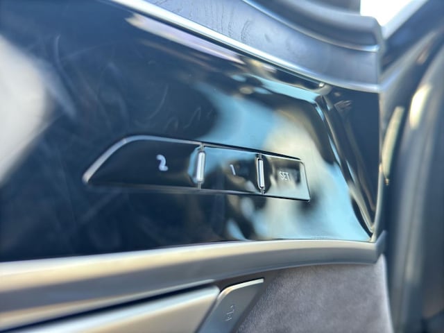 Audi A8 60 TFSI Hybride Lang Quattro