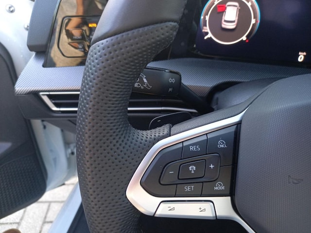 Volkswagen Golf 2.0 TDI DSG R-Line