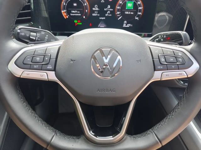 Volkswagen Passat 1.5 eTSI Business Variant