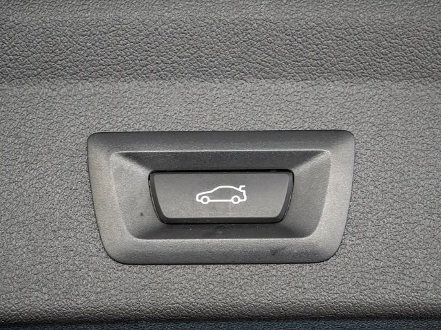 BMW 120 120i M-Sport Sedan