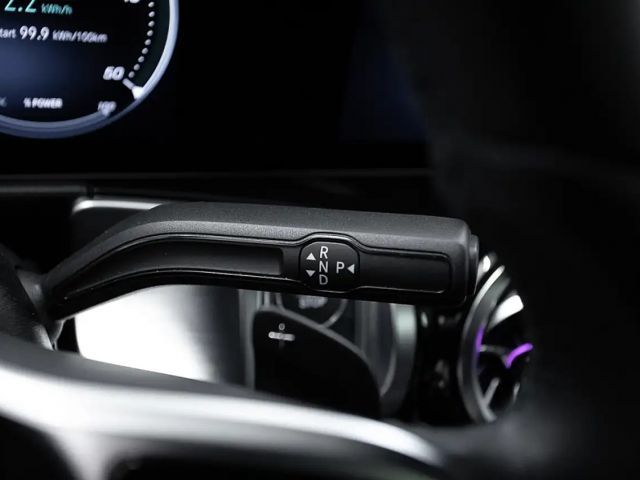 Mercedes-Benz EQB 250