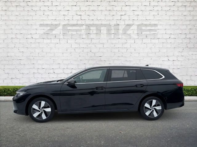 Volkswagen Passat 1.5 eTSI Business DSG Variant