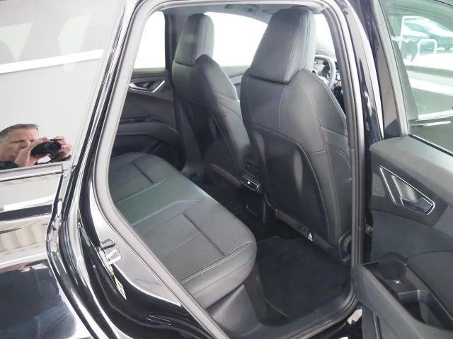 Audi Q4 e-tron Business Quattro