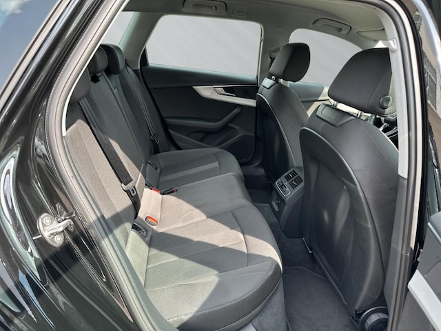 Audi A4 40 TFSI Avant S-Line S-Tronic