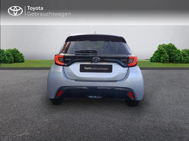 Toyota Yaris Hatchback Hybride Style