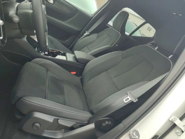 Volvo XC40 Pure Electric StHZG AHK Navi RFK Klimaaut SHZ LRH