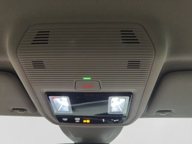 Volkswagen Golf 1.5 TSI Golf VIII