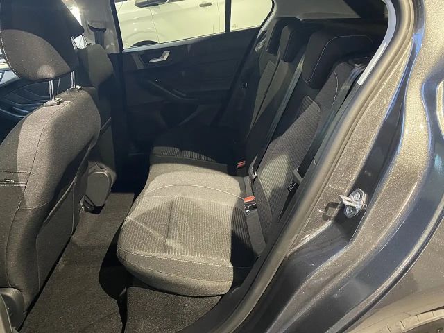 Ford Focus EcoBoost Titanium