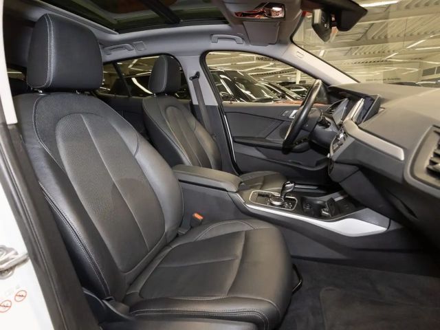 BMW 118 118d Advantage pakket Sedan