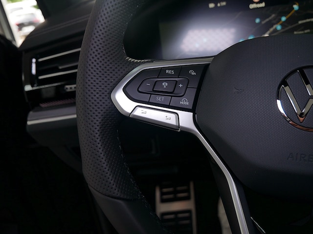 Volkswagen Touareg 4Motion R-Line