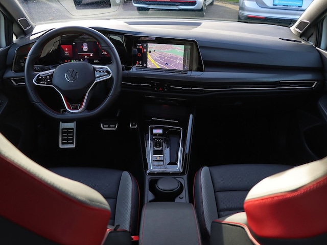 Volkswagen Golf 2.0 TSI DSG Golf VIII