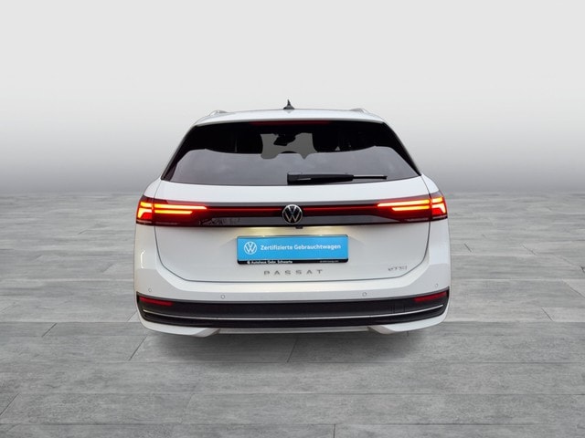 Volkswagen Passat 1.5 eTSI Business Variant
