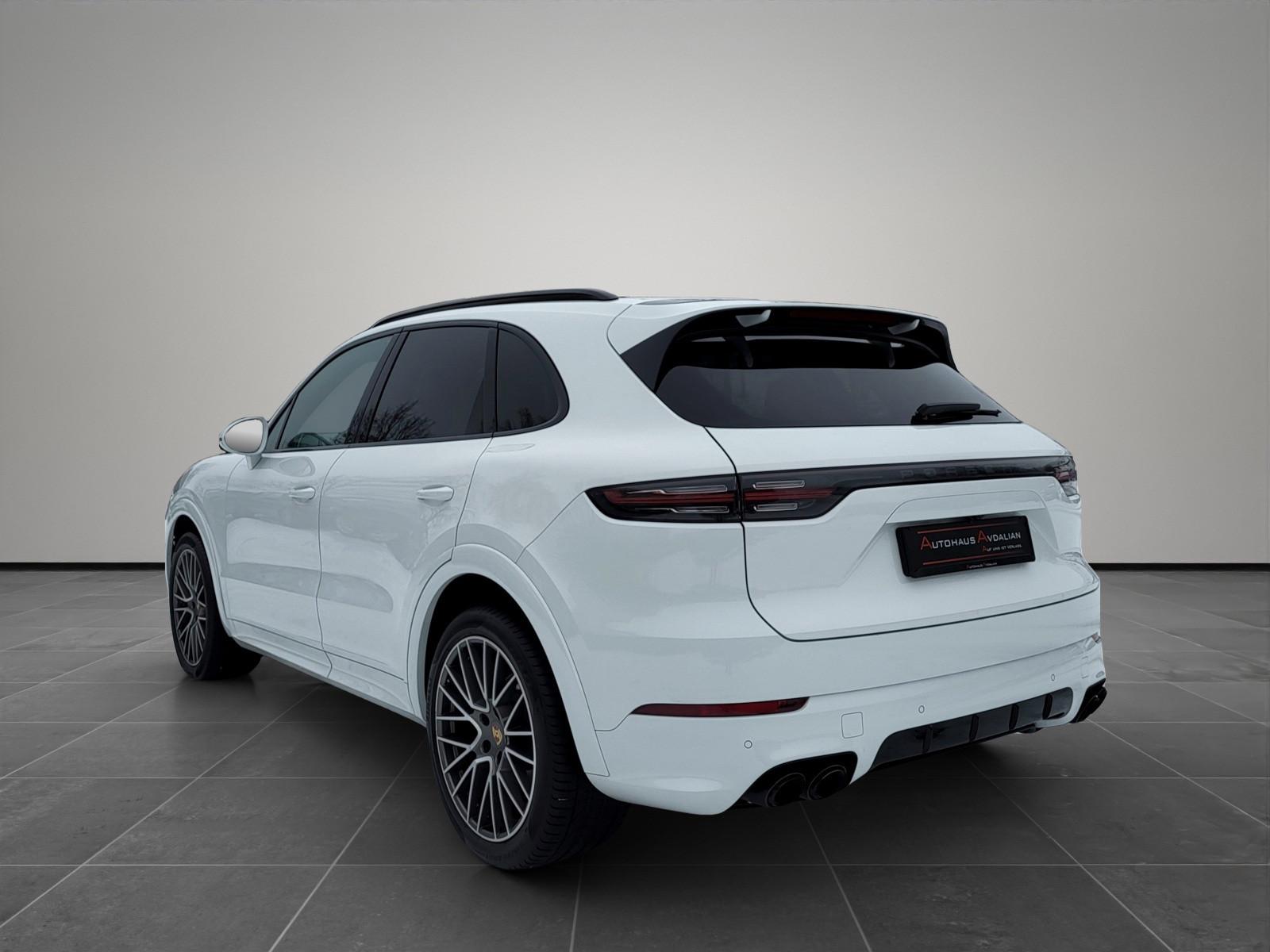 Porsche Cayenne Platinum Edition