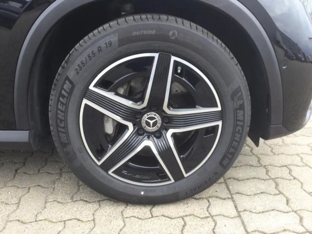 Mercedes-Benz GLC 200 4MATIC AMG Line