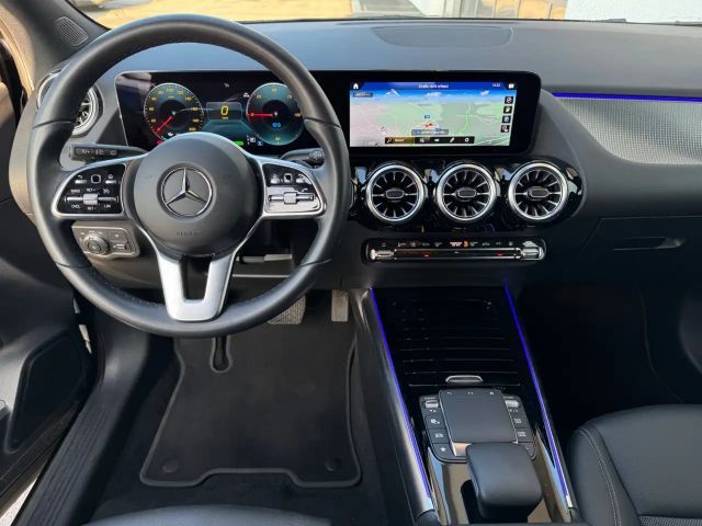Mercedes-Benz EQA 300 4MATIC