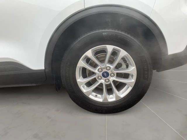 Ford Kuga Ganzjahresreifen + Winter-Paket