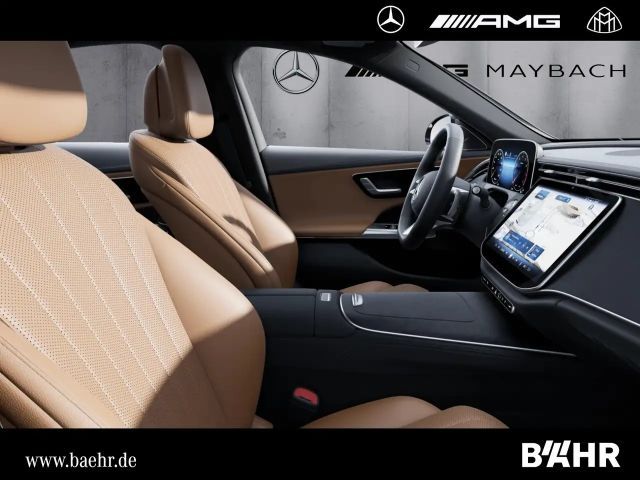 Mercedes-Benz E 200 AMG Line Sedan