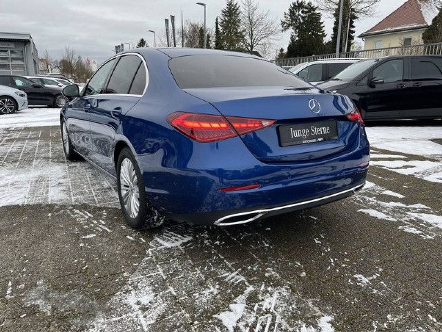 Mercedes-Benz C 200 C 200 d Sedan