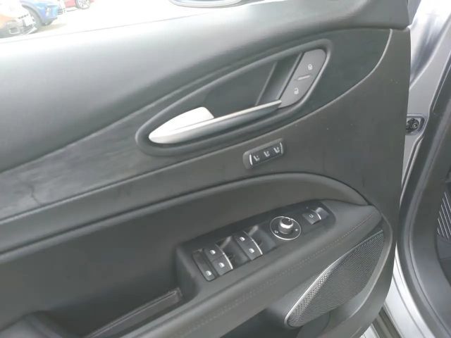 Alfa Romeo Stelvio AWD