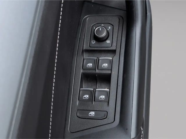 Volkswagen T-Roc GOAL TSI*ACC LED Navi digCockp SHZ VKZ-Erk