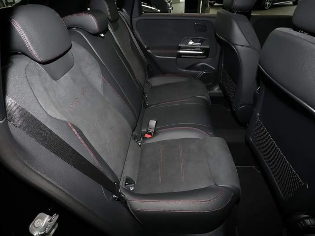 Mercedes-Benz B 200 AMG Line