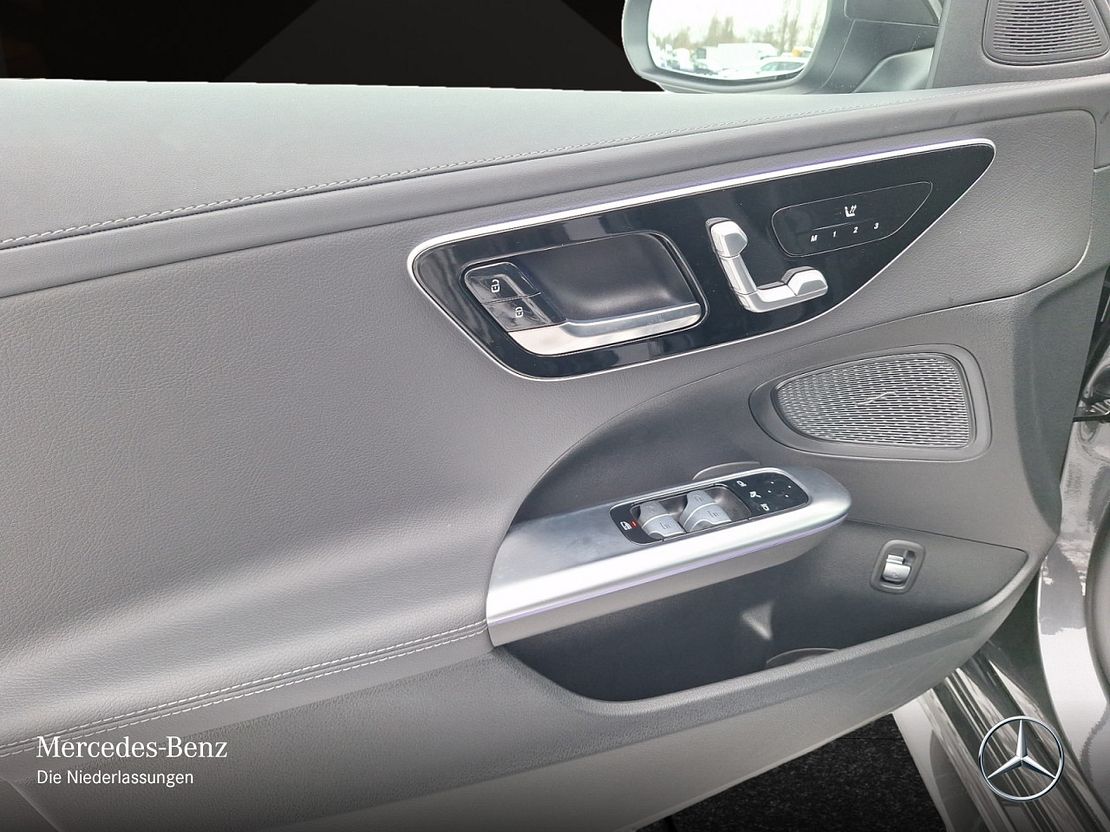 Mercedes-Benz C 180 AMG Line Sedan