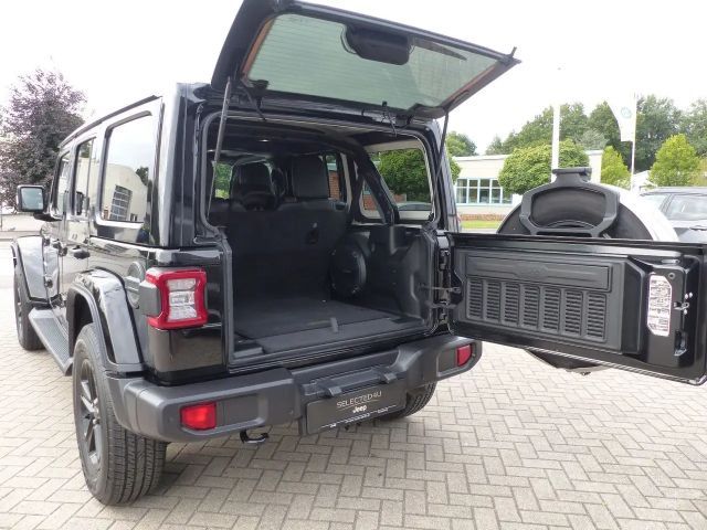 Jeep Wrangler Sahara
