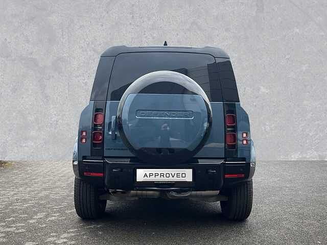 Land Rover Defender 110 Dynamic HSE