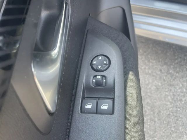 Peugeot 208 PureTech Style