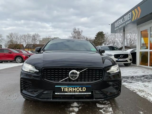 Volvo V60 AWD Dark Plus T6