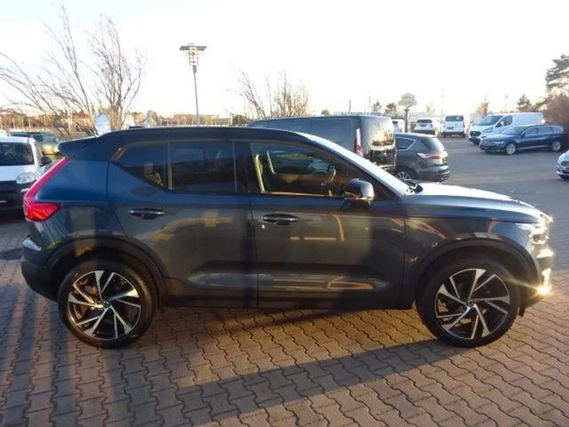 Volvo XC40 R-Design