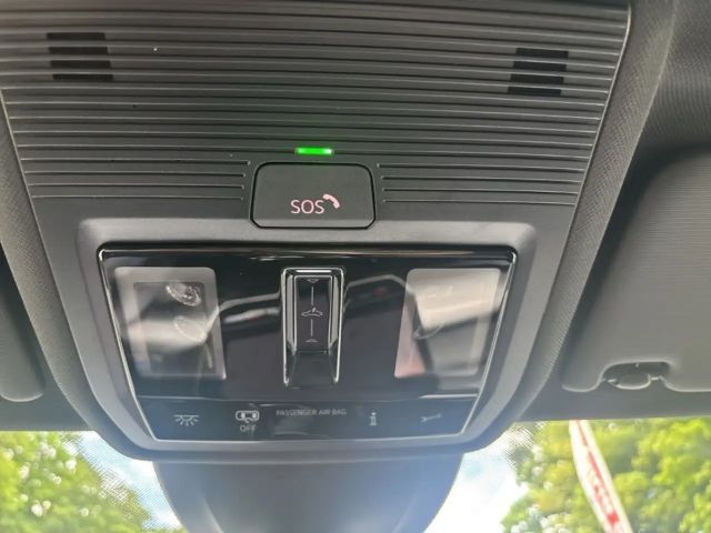 Volkswagen Golf 2.0 TSI Golf VIII