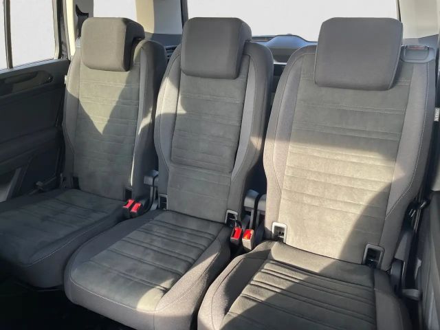 Volkswagen Touran DSG Highline