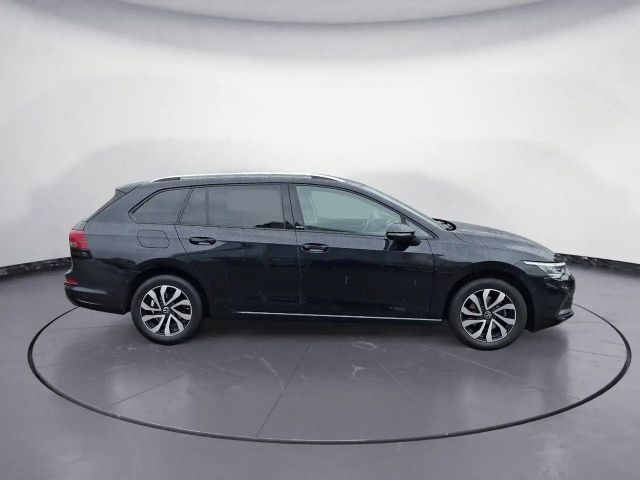 Volkswagen Golf 1.0 TSI Life Variant