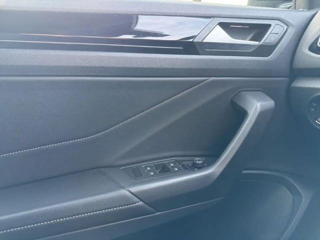 Volkswagen T-Roc 1.5 TSI Cabriolet R-Line