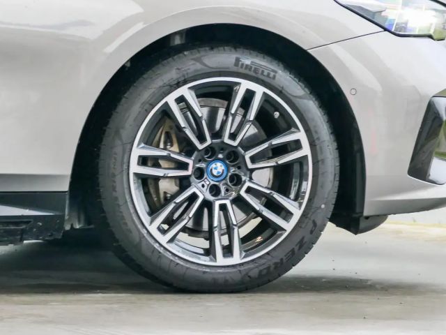 BMW i5 M-Sport Sedan