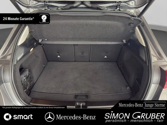 Mercedes-Benz B 180 Progressive Sedan