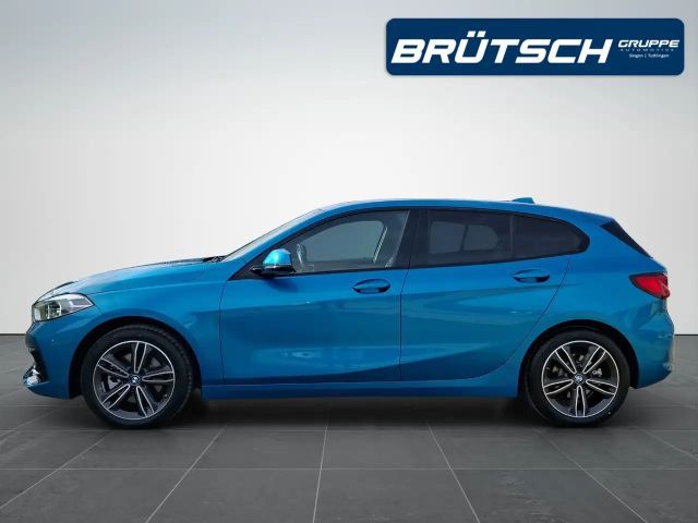 BMW 118 118i Sedan Sport Line