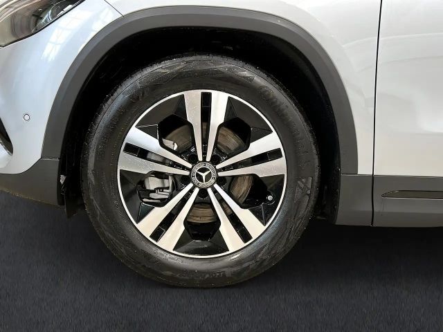 Mercedes-Benz GLA 200 Progressive