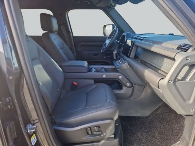 Land Rover Defender 110 D300 Dynamic HSE