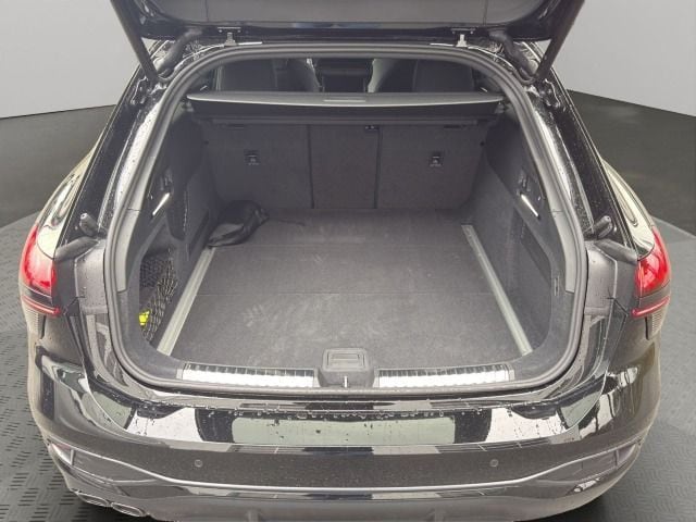 Audi A6 Avant Quattro S-Tronic