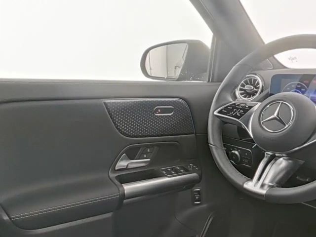 Mercedes-Benz EQA 350 4MATIC