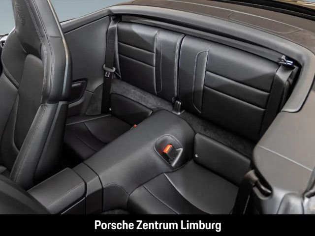 Porsche 992 Cabrio Carrera