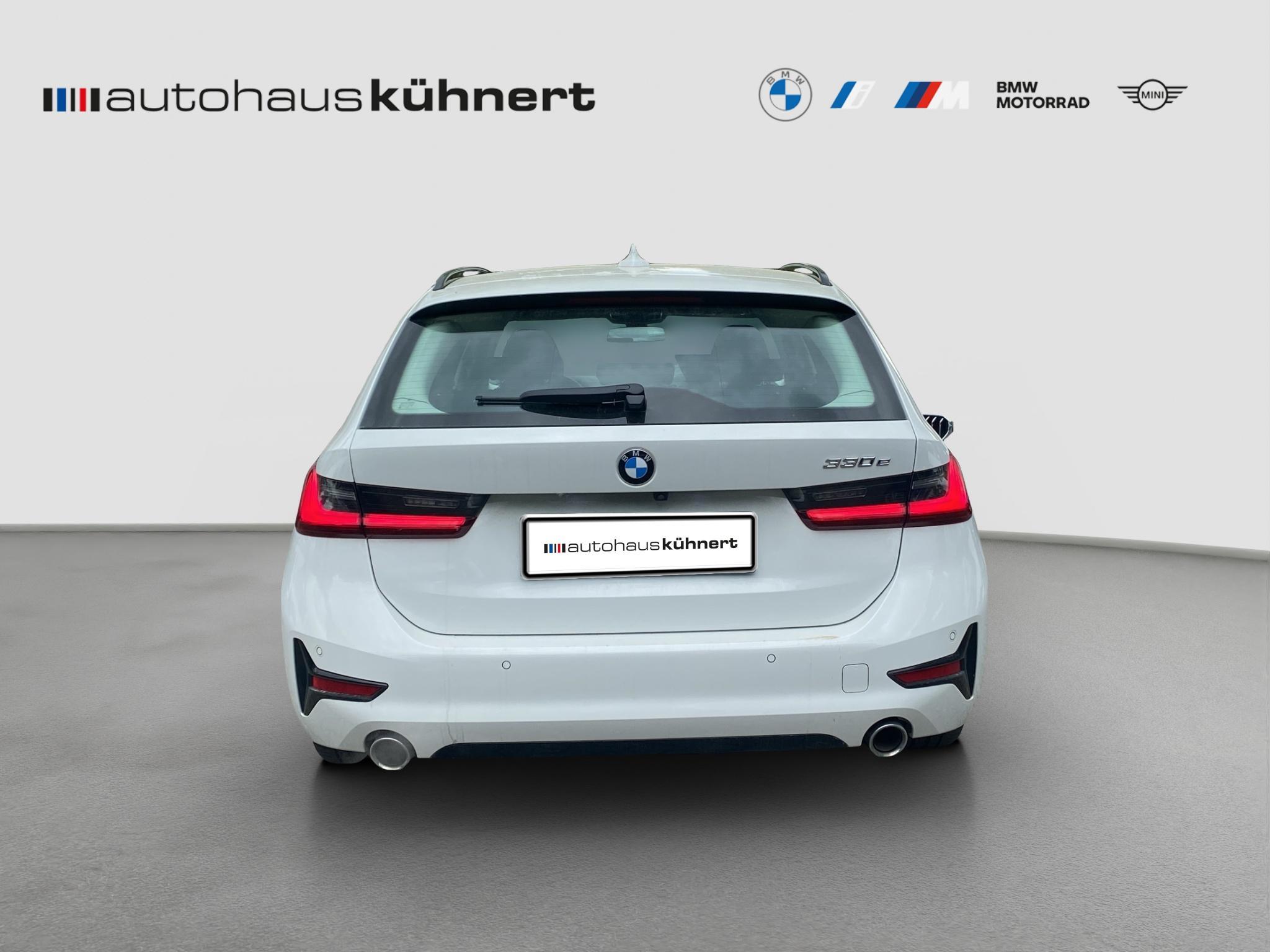 BMW 330 330e Touring iperformance