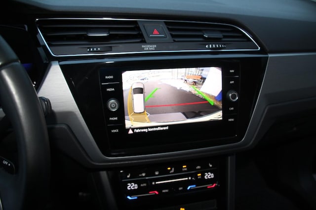 Volkswagen Touran 1.5 TSI DSG