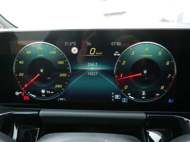 Mercedes-Benz GLA 200 AMG Line