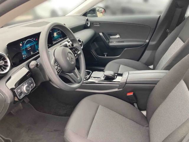Mercedes-Benz CLA 200 CLA 200 d Shooting Brake