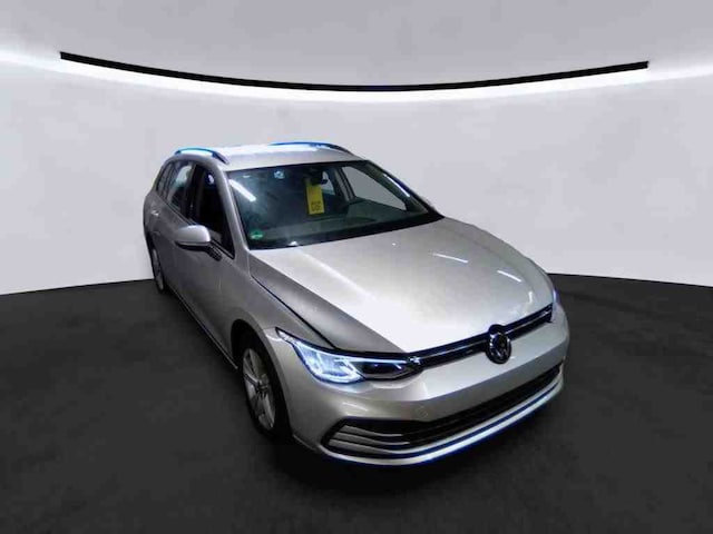 Volkswagen Golf 1.5 eTSI DSG Variant