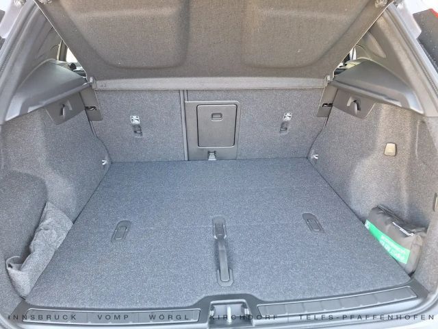 Volvo XC40 Dark Plus