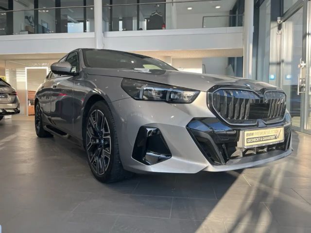 BMW i5 M-Sport Sedan eDrive40